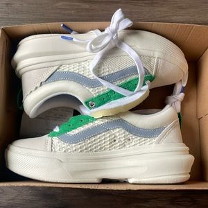 Brand new vans size 6.5